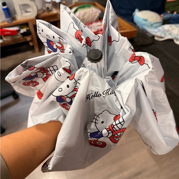 Hello Kitty - white Folding Umbrella - Picture 8 of 10